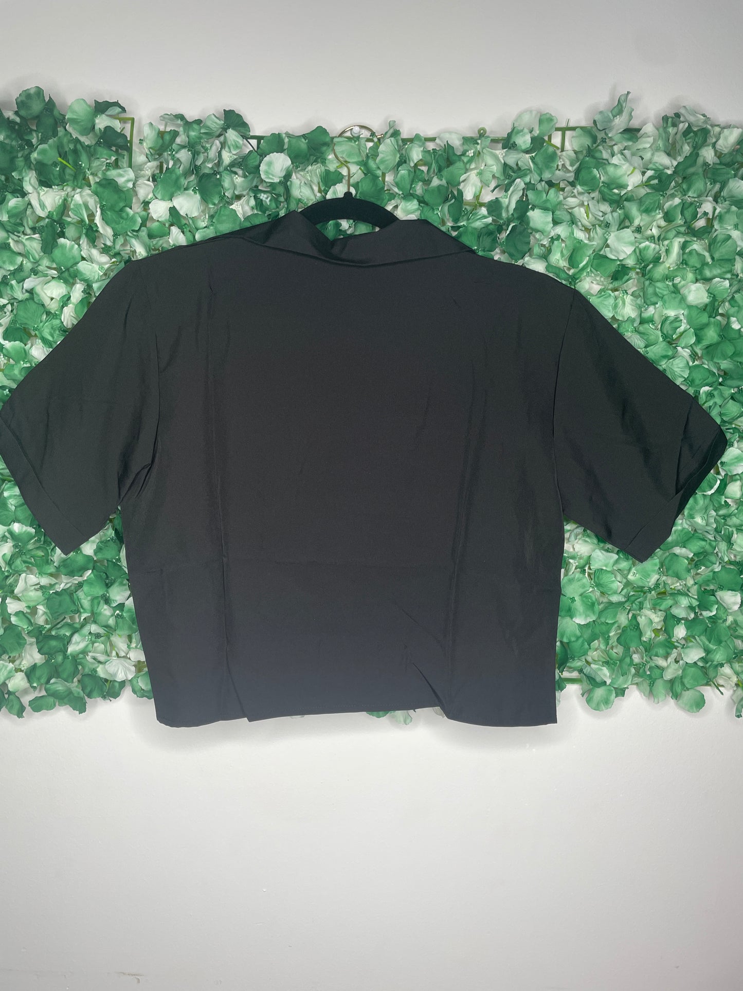 Simple Never Basic Crop (Black)